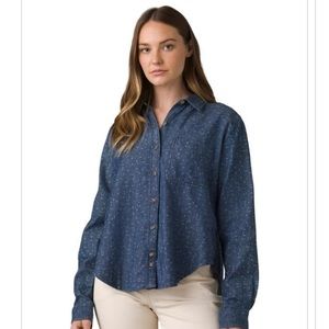 PrAna Washed Out Denim Button Down Shirt Ditsy Geometric Pattern Organic Cotton